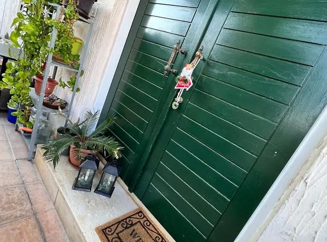 公寓 Door 利马索尔