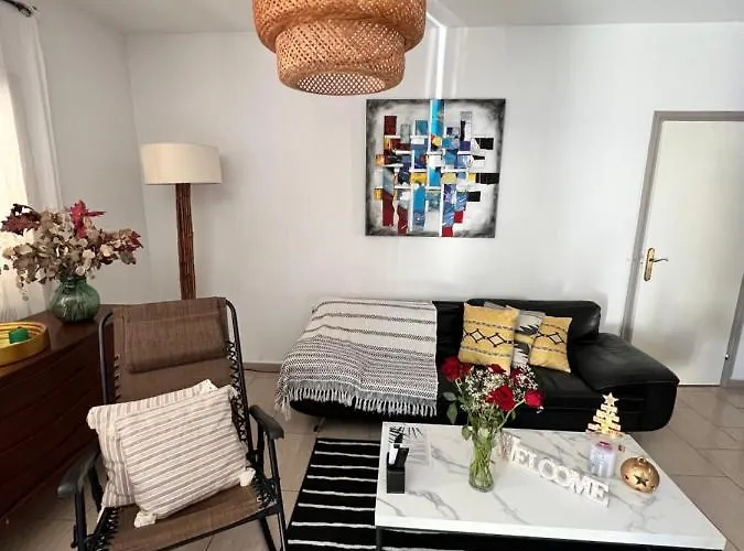 Door Διαμέρισμα Λεμεσός